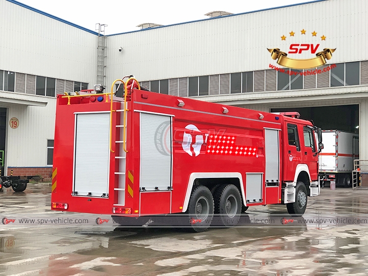 Foam Fire Tanker Sinotruk - RB Foam Fire Tanker Sinotruk - RB